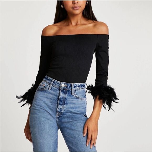 River Island NWT Off the Shoulder Feather Cuff Knit Top Black Size 12 - Picture 1 of 9